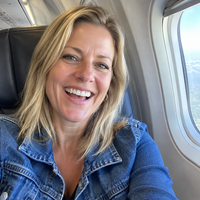 Hannah, 40
